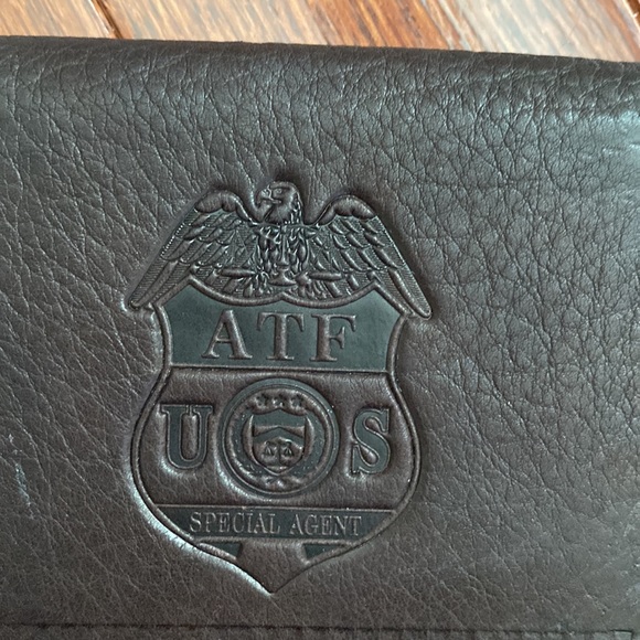 ATF US Special Agent Wallet and ID Card Holder Set - Picture 9 of 12